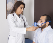 Paciente en tratamiento de nebulización