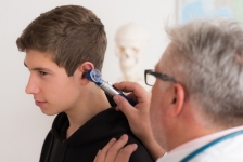 Si tienes alguna enfermedad, dolor o molestias en el oído acude con el especialista en otorrinolaringología